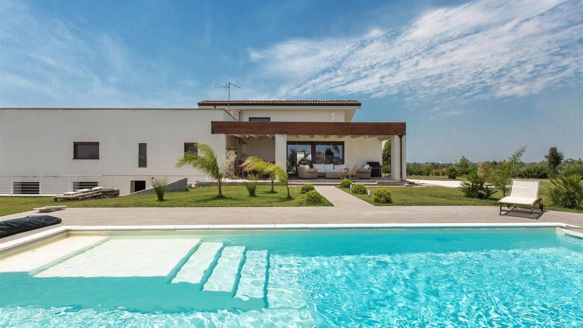 Leverano House | 725 Villa Giulia Luxury Suite by Perle di Puglia