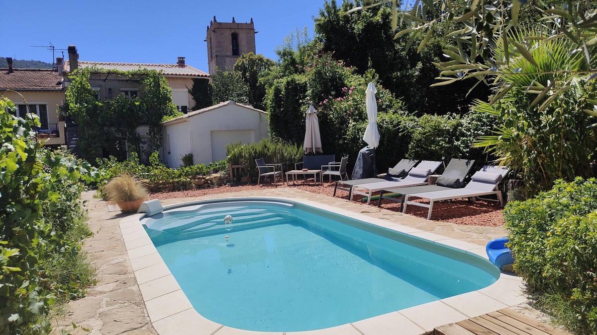 Signes House | 75m² village house in the heart of Provence