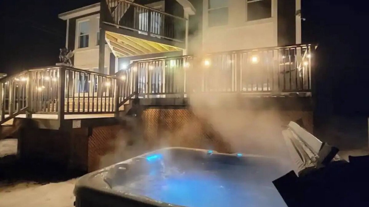 Marmora Cottage | 7BR 3WC on its own peninsula. Huge space inside and outside. Modern and stylish