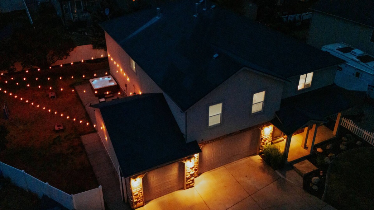 West Jordan House | 7BR Retreat Sleeps 25 Near Ski & Downtown SLC