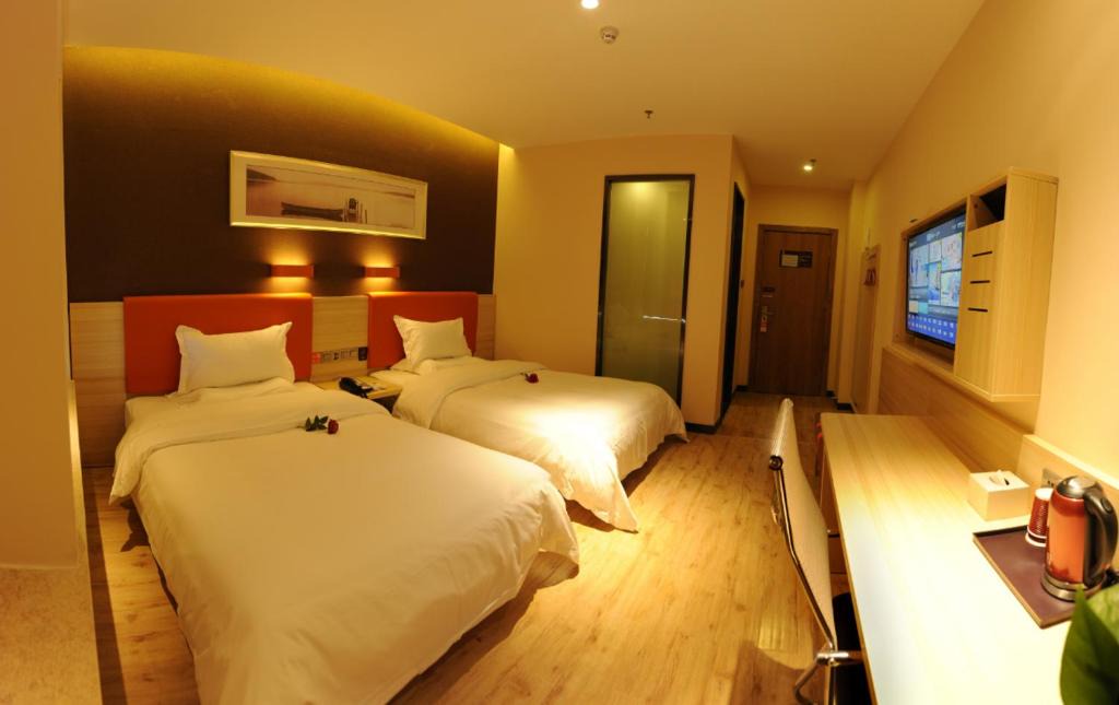 Yichang Hotel | 7Days Premium Yichang Wanda Plaza Canal Park Branch
