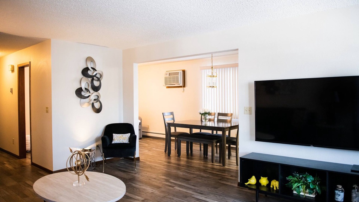 Bismarck Condo | 7th Heaven Condo in Downtown Bismarck