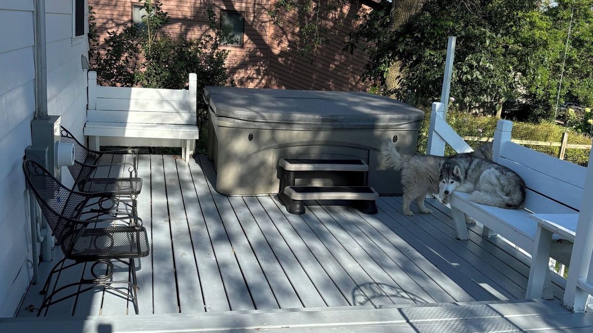 Osseo House | 7th Street Retreat with outdoor hot tub