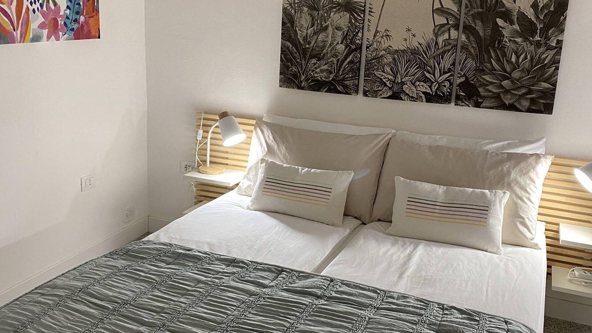 Livorno Apartment | 8+8 Apartment with garage