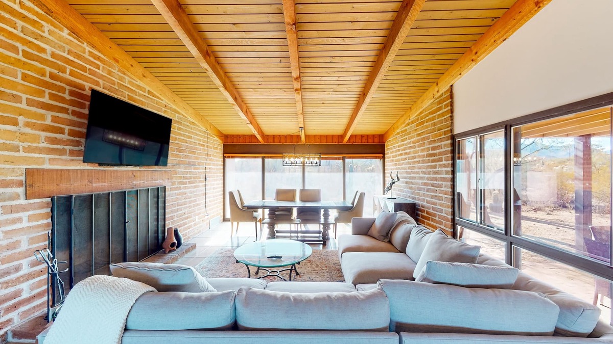 Tucson House | 8-acre desert retreat with amazing views, private outdoor living, AC & W/D
