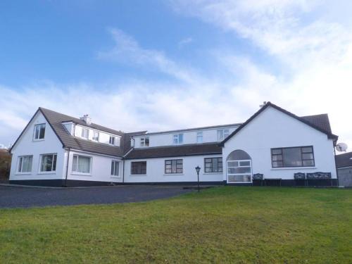 Cloonamanagh House | 8 Bed in Louisburgh oc-ii14401