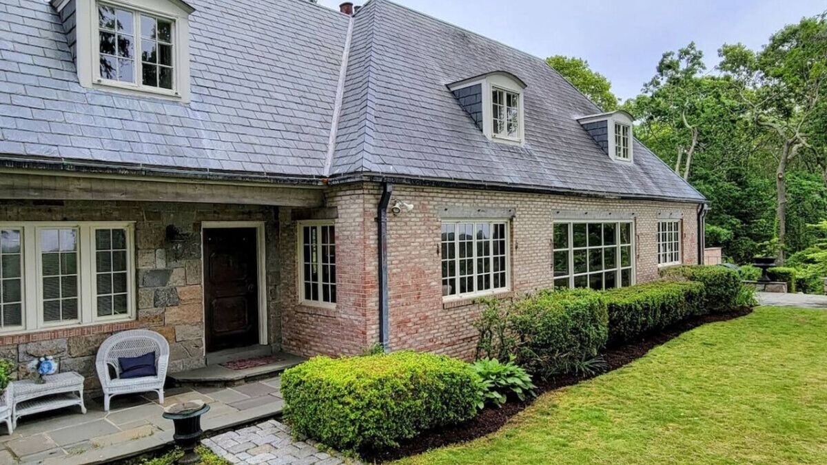 Matunuck House | 8 bedroom seacoast manor with amazing views!
