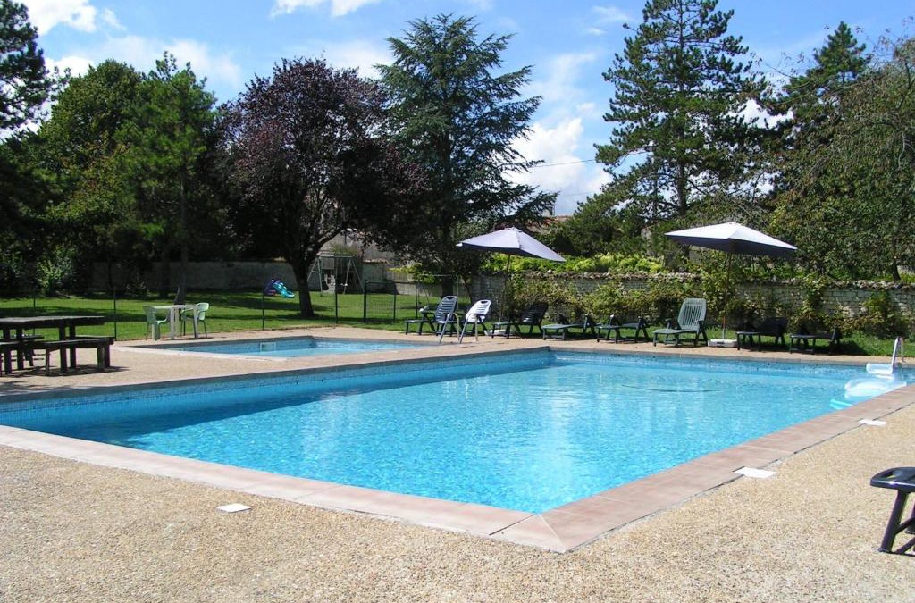 Duil-sur-le-Mignon House | 8 Gite Complex, 53 People maximum , Marriage, Birthdays, family get togethers