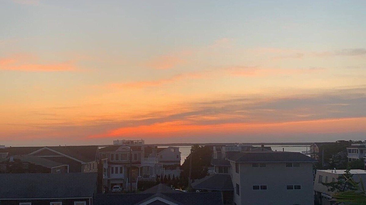 North Beach Haven Condo | 8 houses from the ocean and 8 houses from the bay, new construction, great view!