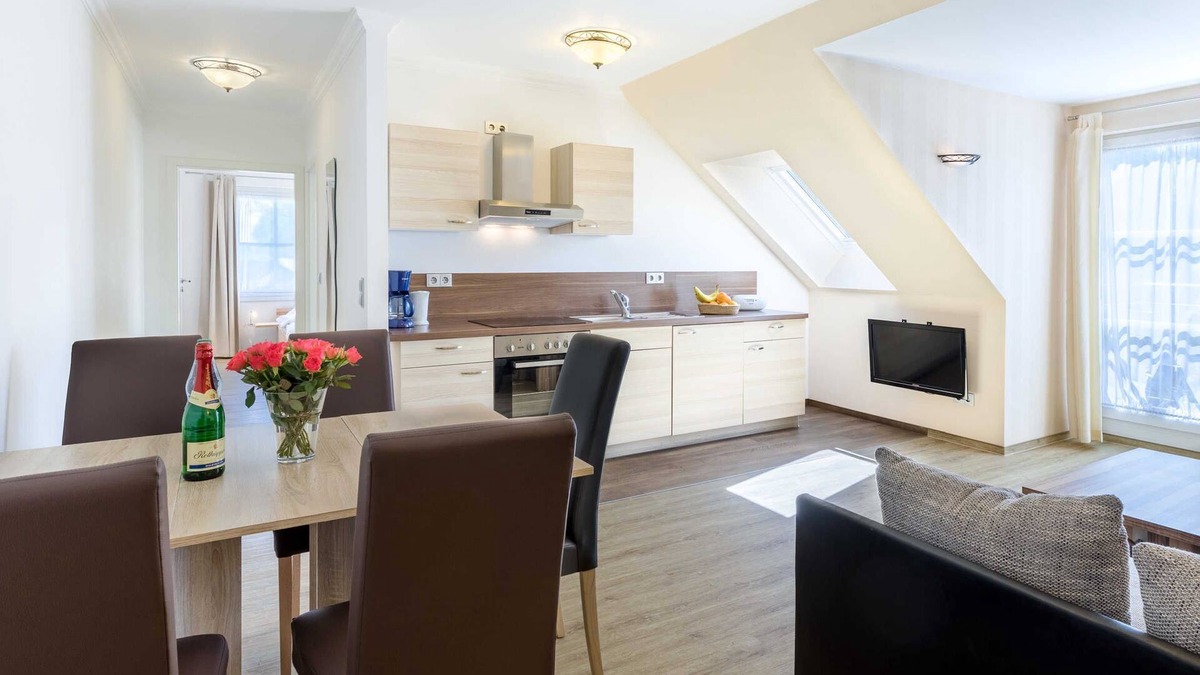 Pepelow Apartment | (8) Matthias, 2-room apartment, loggia, upper floor - Ostseeferienhaus Drachenflieger Pepelow