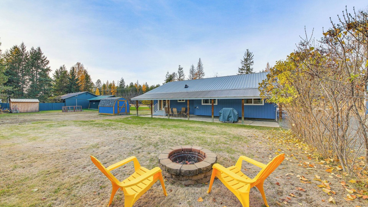 Moyie Springs House | 8 Mi to Bonners Ferry: Quiet Getaway w/Patio