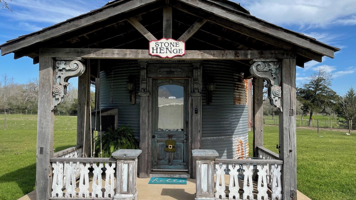La Grange Cottage | 8 Minutes from Round Top! Your Silo-Bration DestinationnStoneHENge Silo #2