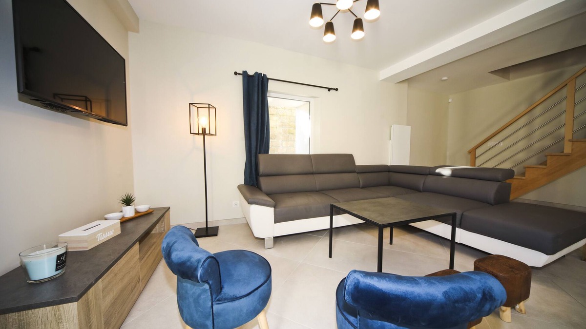 Nanteuil-sur-Marne House | 8-person gite to share with family or friends