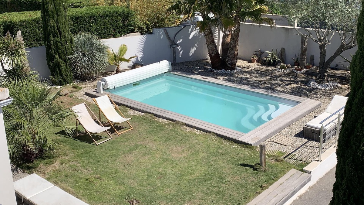 Montblanc Villa | 8-person villa with pool, 17km from Cap d'Agde and Pézenas