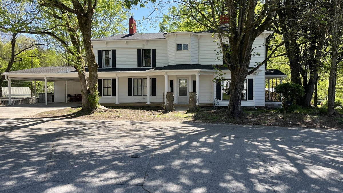 Coalfield House | 803 historic home in Windrock 