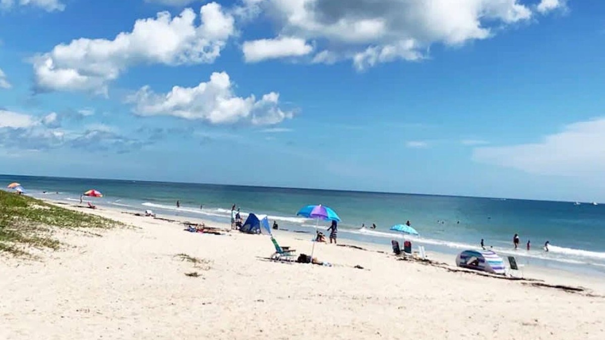 Fort Pierce Shores House | 8BD Ft Pierce Beach Getaway - Great for Family Group