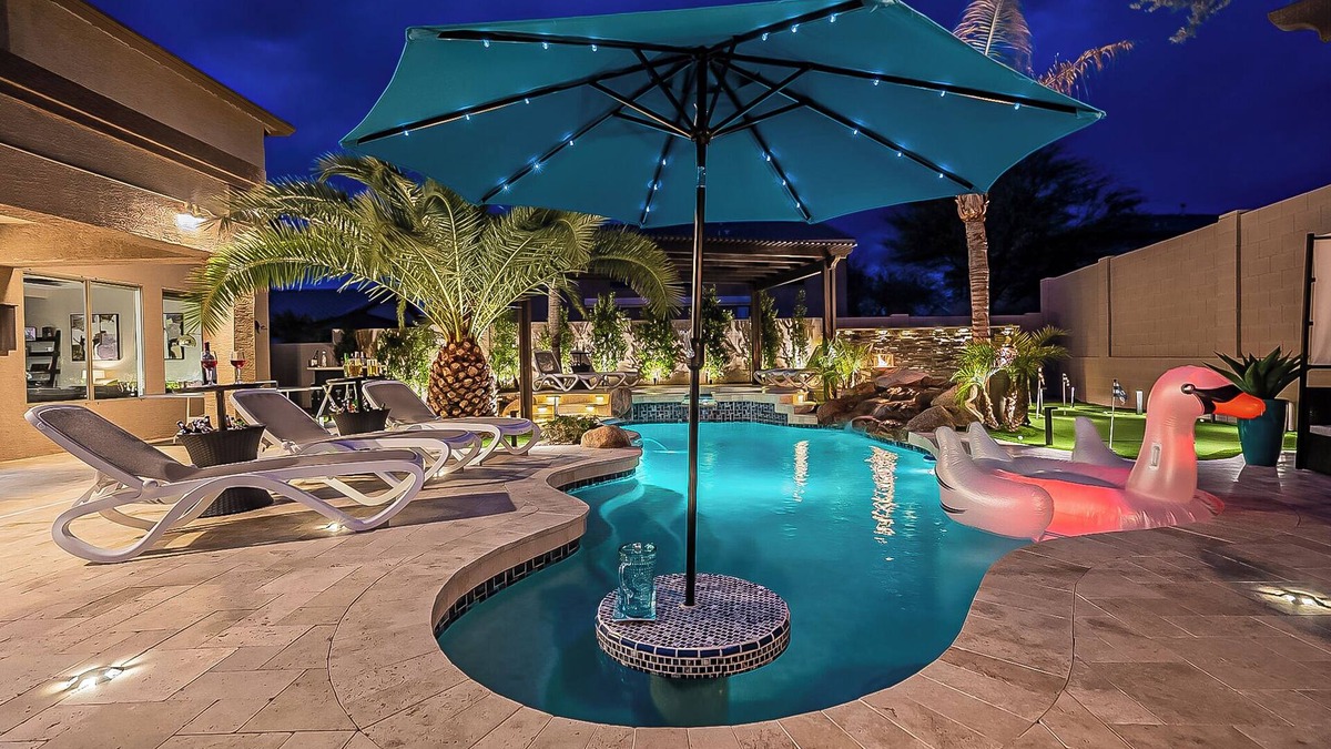 North Scottsdale House | 8BR/5.5BA Luxury Retreat w/4 En-Suites, HEATED Pool, Hot Tub,Pool & Arcades-SC
