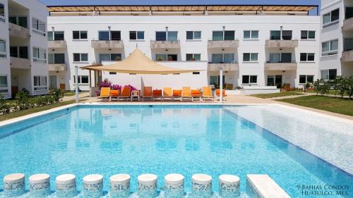 Crucecita Apartment | 9 Bahias Condos con club de playa