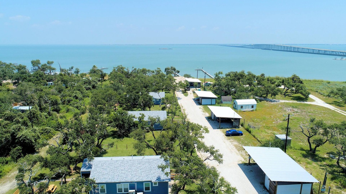 Rockport House | 9 bedroom/6 bath, sleeps 30 with a private fishing pier with huge trout!