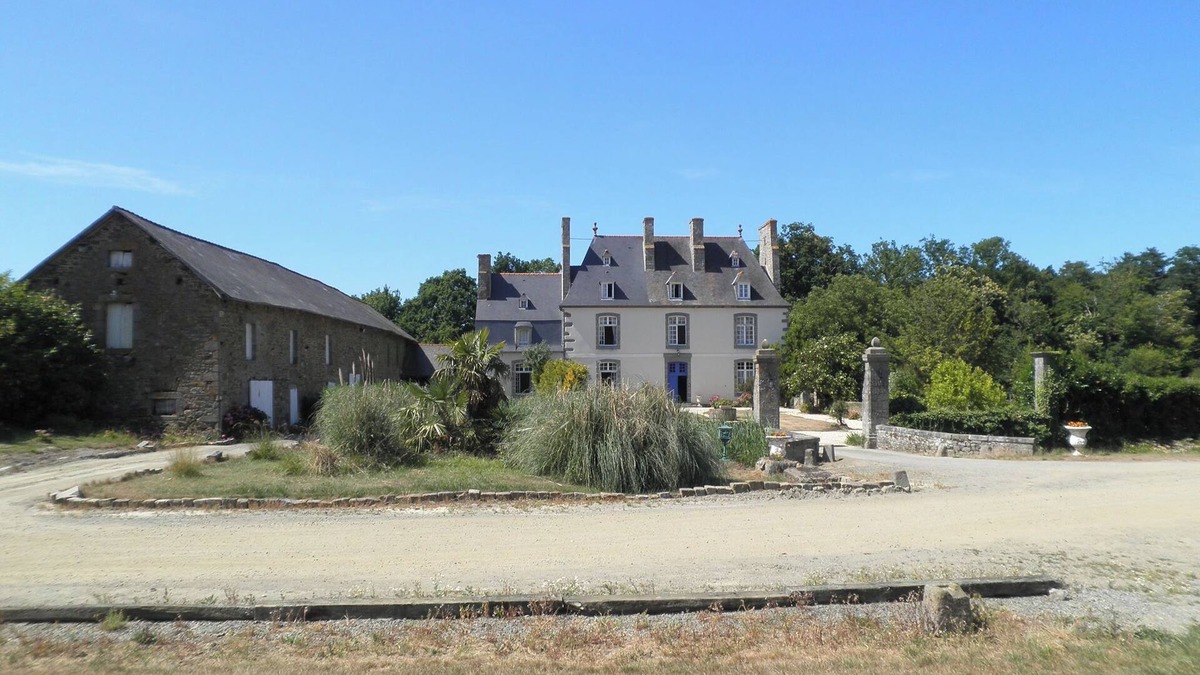 Baguer-Morvan Other | 9 Bedroom Castle in Baguer-Morvan