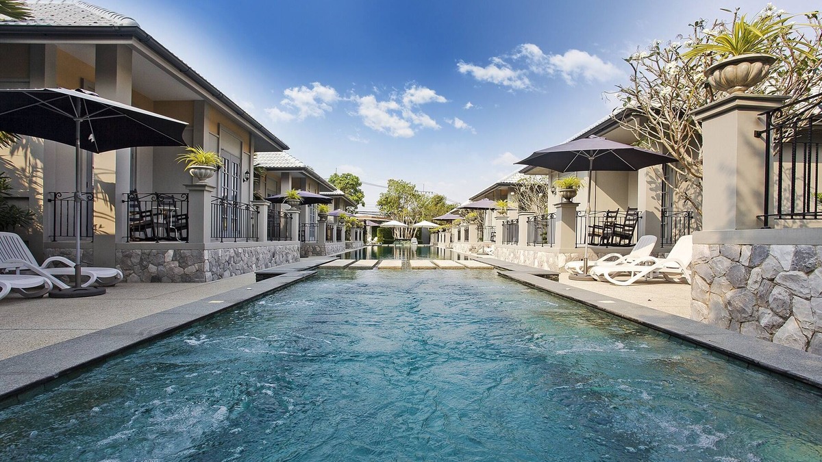 South Pattaya Villa | 9 Bedroom Pool Villa's