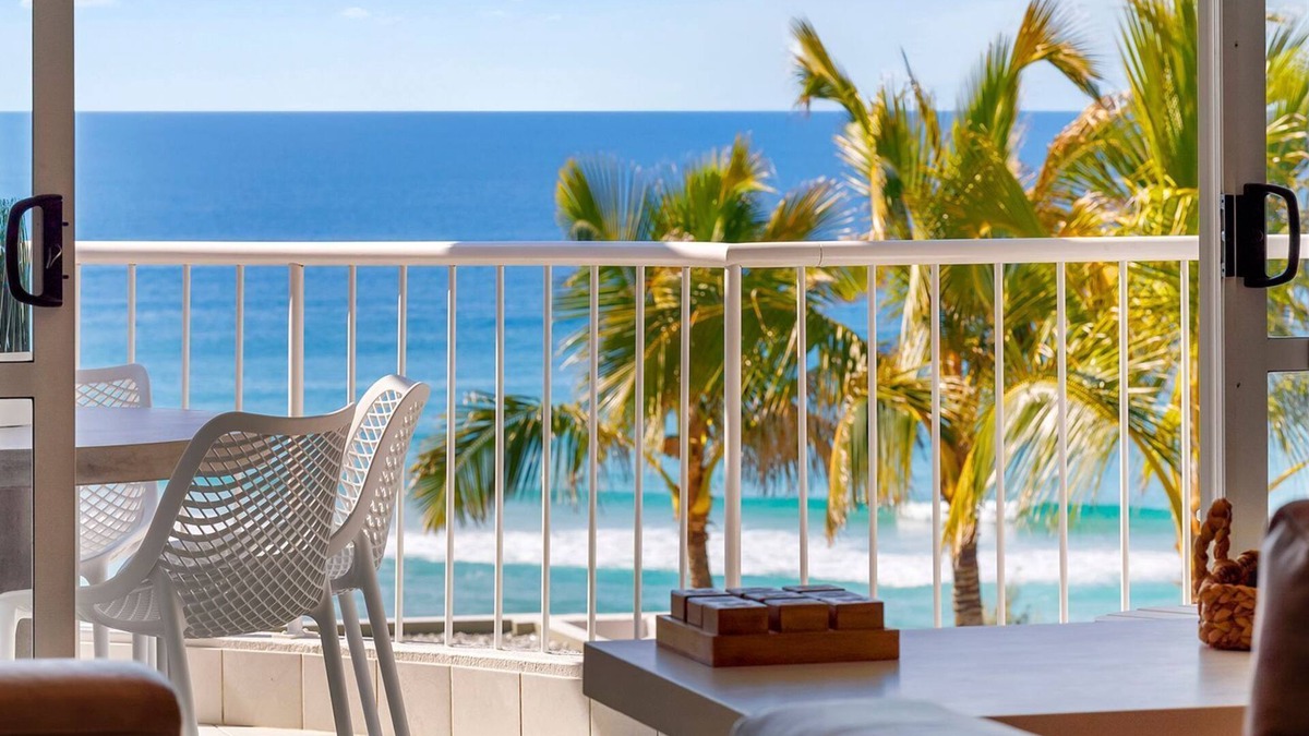 Sunshine Beach Apartment | 9 La Mer, 5 Belmore Tce - Ultimate Beachside Living