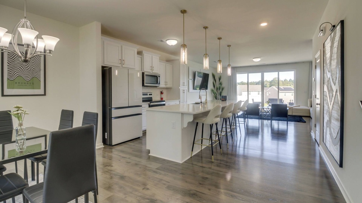 Mount Holly House | 9 Mi to Nat’l Whitewater Center! Sleek Family Home