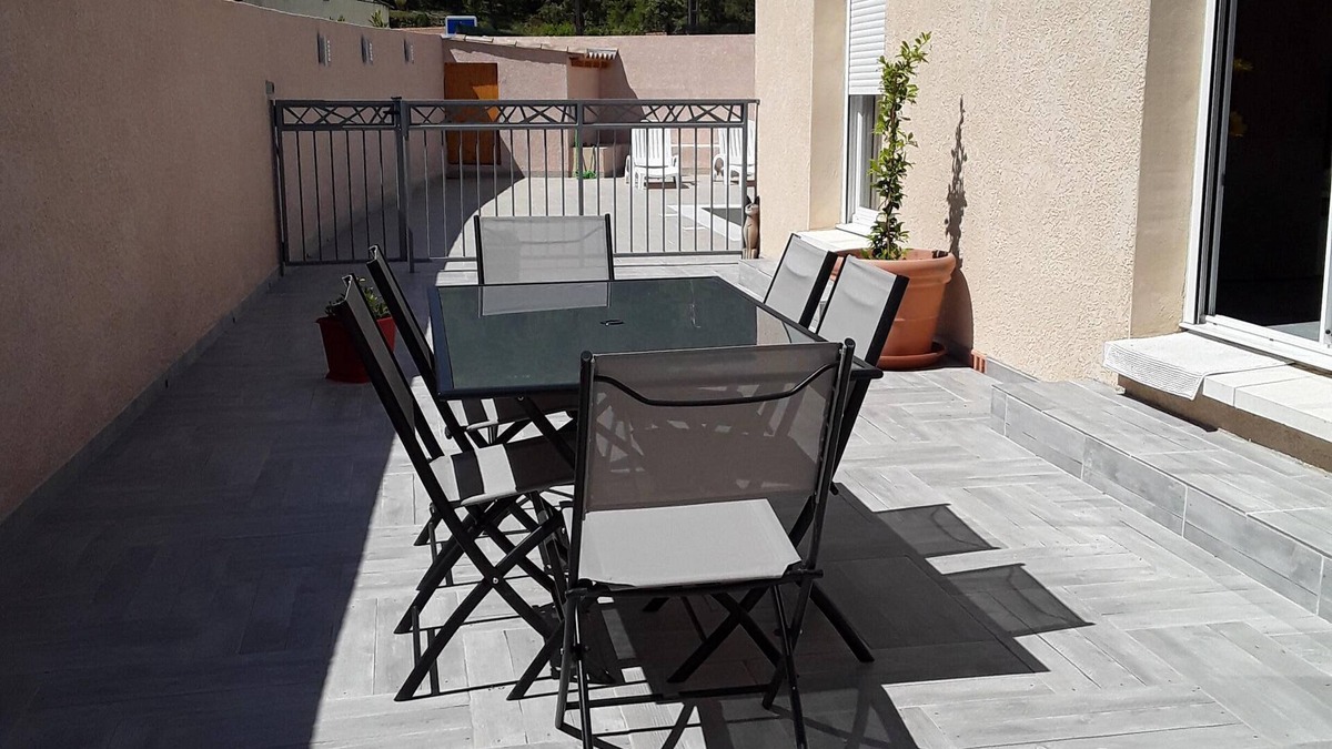 Congenies Villa | 90 m villa for 6 people including 2 children