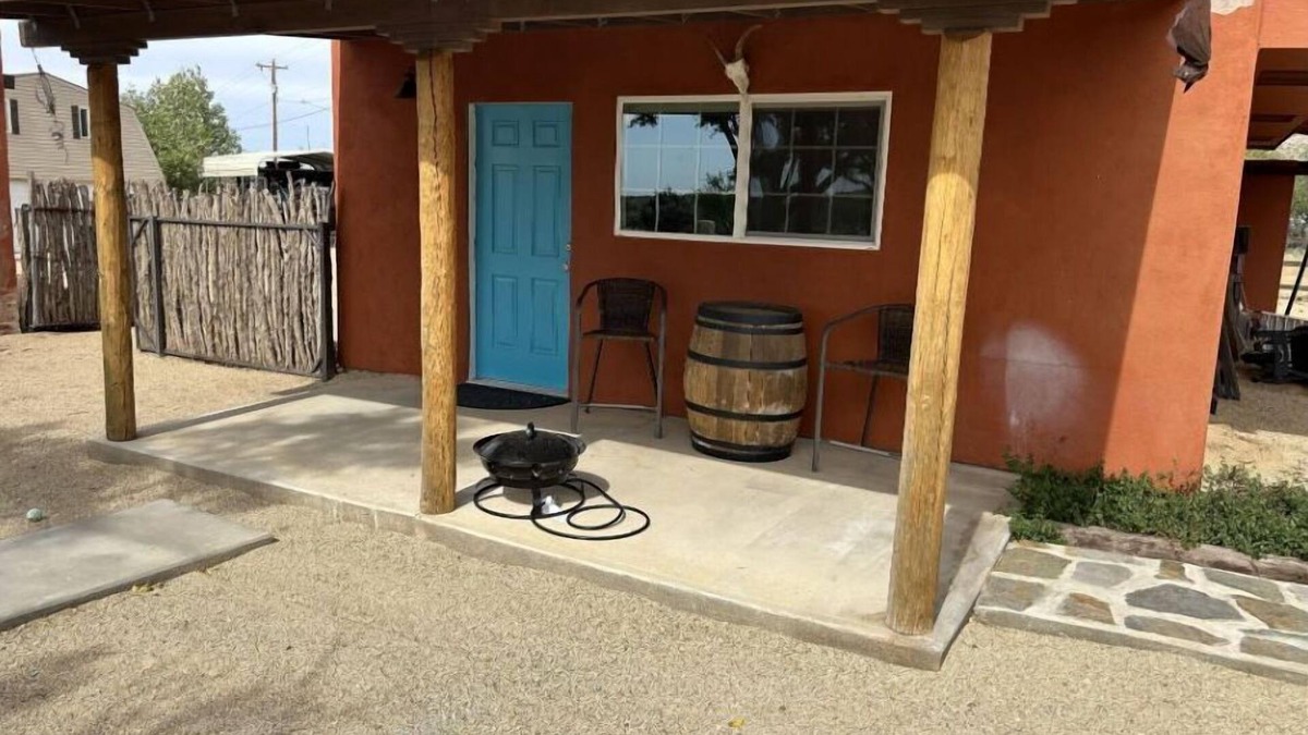 Chloride Apartment | 90 minutes from Las Vegas in old mining town. Pet friendly.