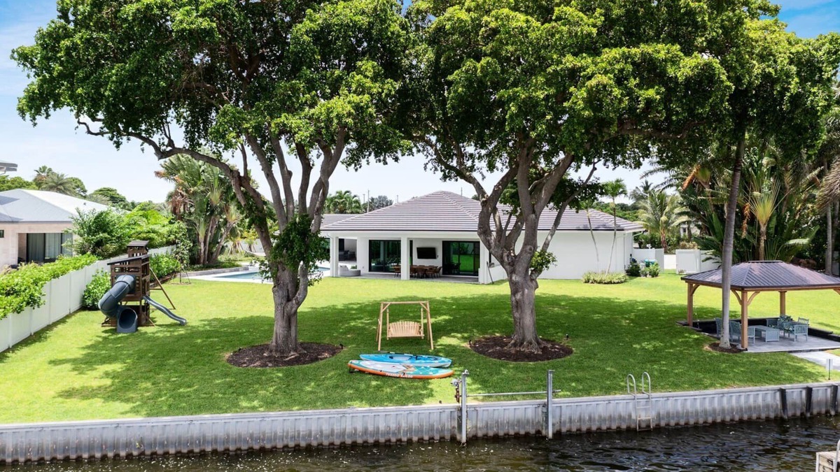 Lake Ida Shores House | 906 Managed By Brampton Park