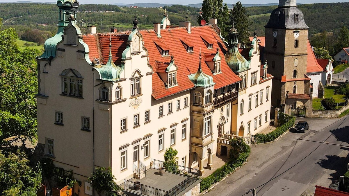 Dohma Apartment | 90qm Luxus Apartment im Schloss Cotta
