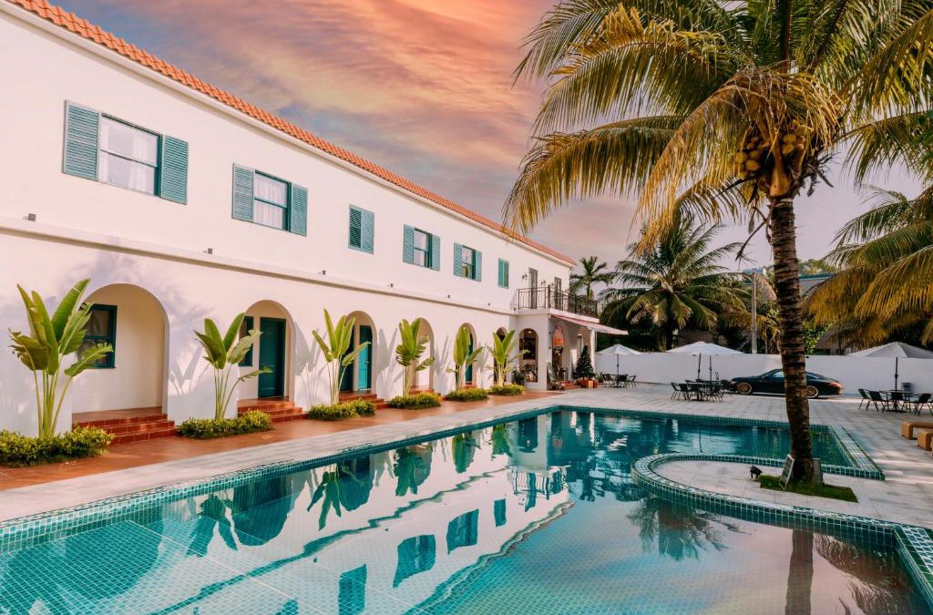 Wanning Hotel | 911 Surf Villa