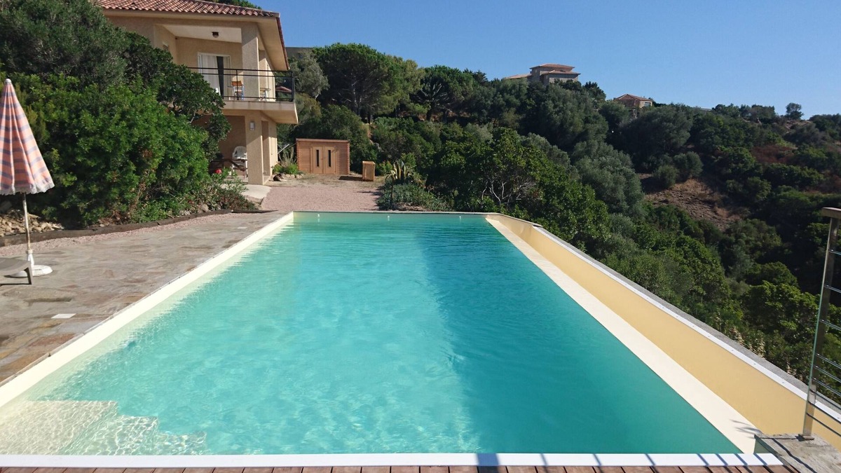 Serra-di-Ferro Villa | 95m2 ground floor villa with sea view and private heated pool