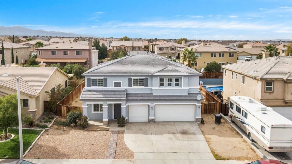 Victorville House | A 5-Bedroom Home in Victorville