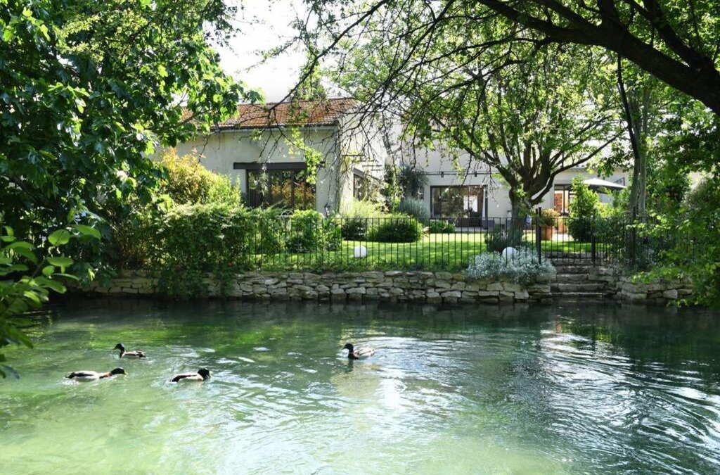L'Isle-sur-la-Sorgue Villa | A 5 minutes du centre à pied, @lamaisonauxcanards