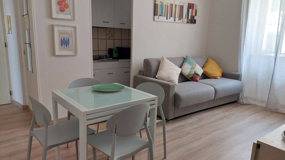 Capodimonte Apartment | A 50 Passi dal Lago - Short Term Rental Italy