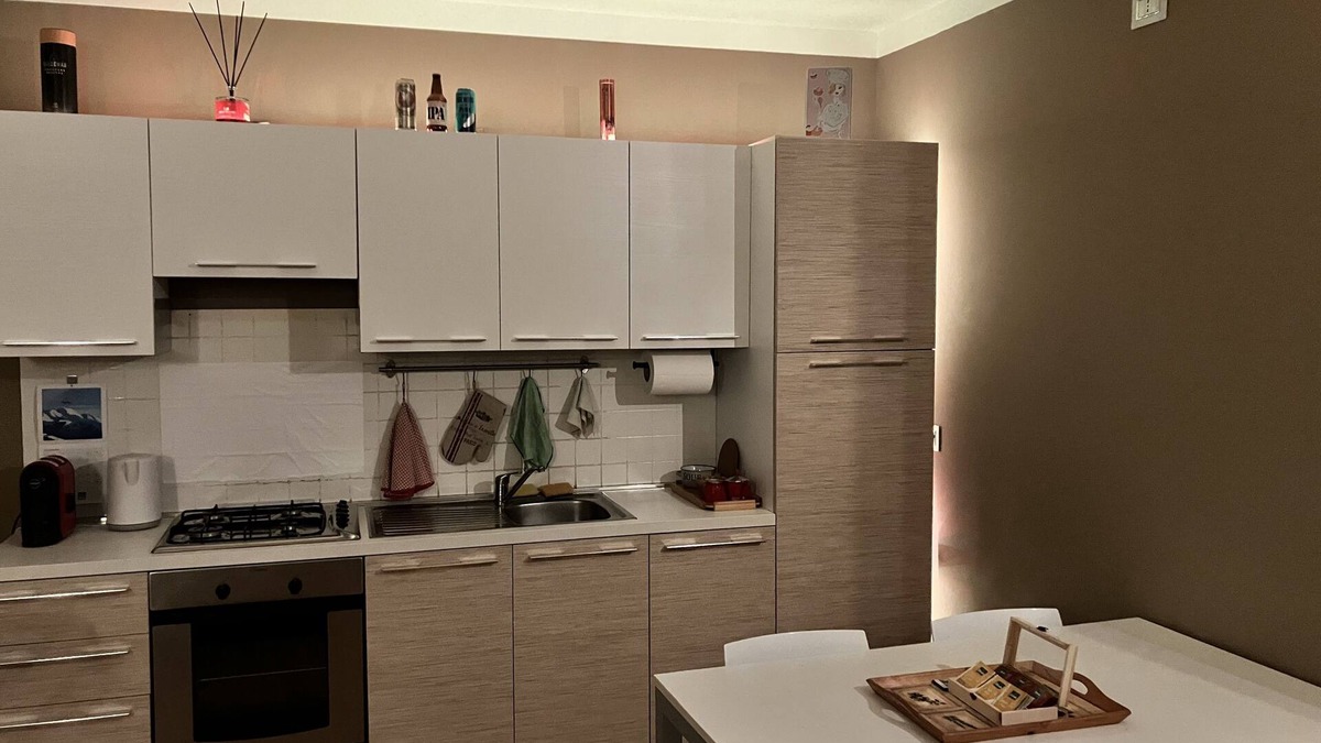 Somma Lombardo House | A&A Court