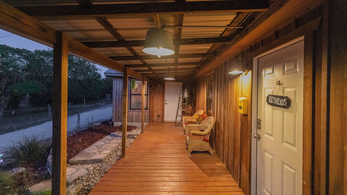 Fredericksburg Bed & Breakfast | A Barn at the Quarry