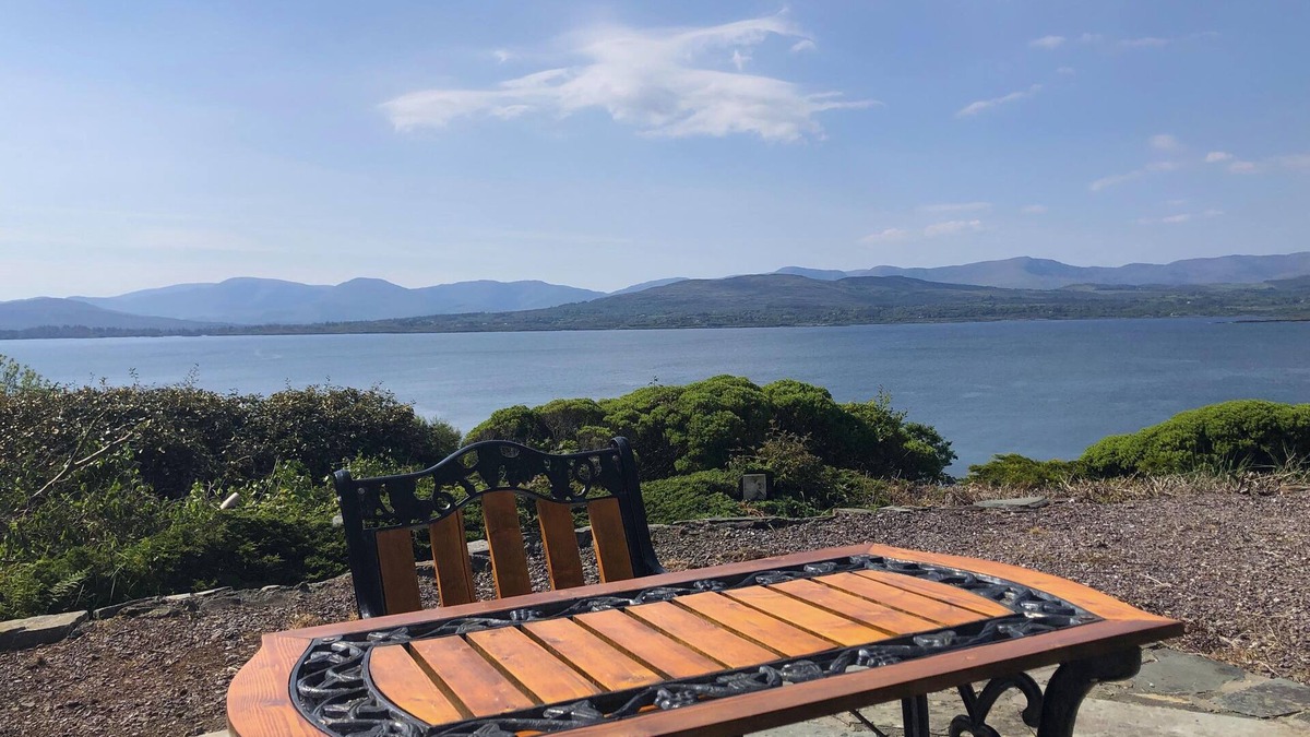 Lauragh Cottage | A beautiful cottage in Kerry!
