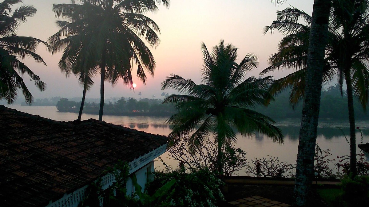 Cavelossim Villa | A Beautiful Riverside Villa - a home from home