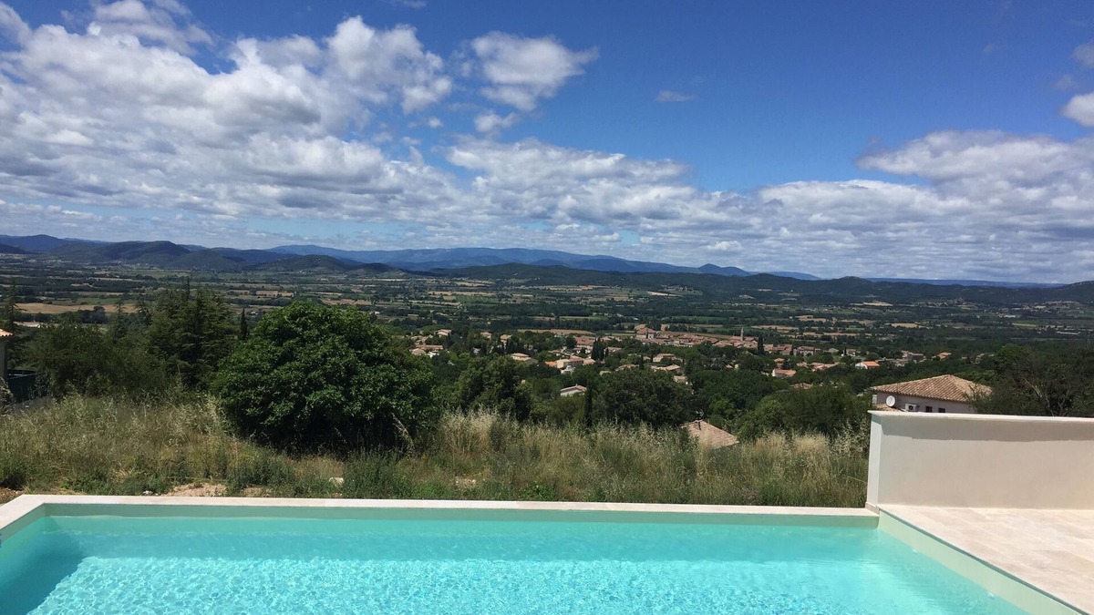 Barjac House | A beautiful villa with a spacious heated pool that will enchant your vacations.