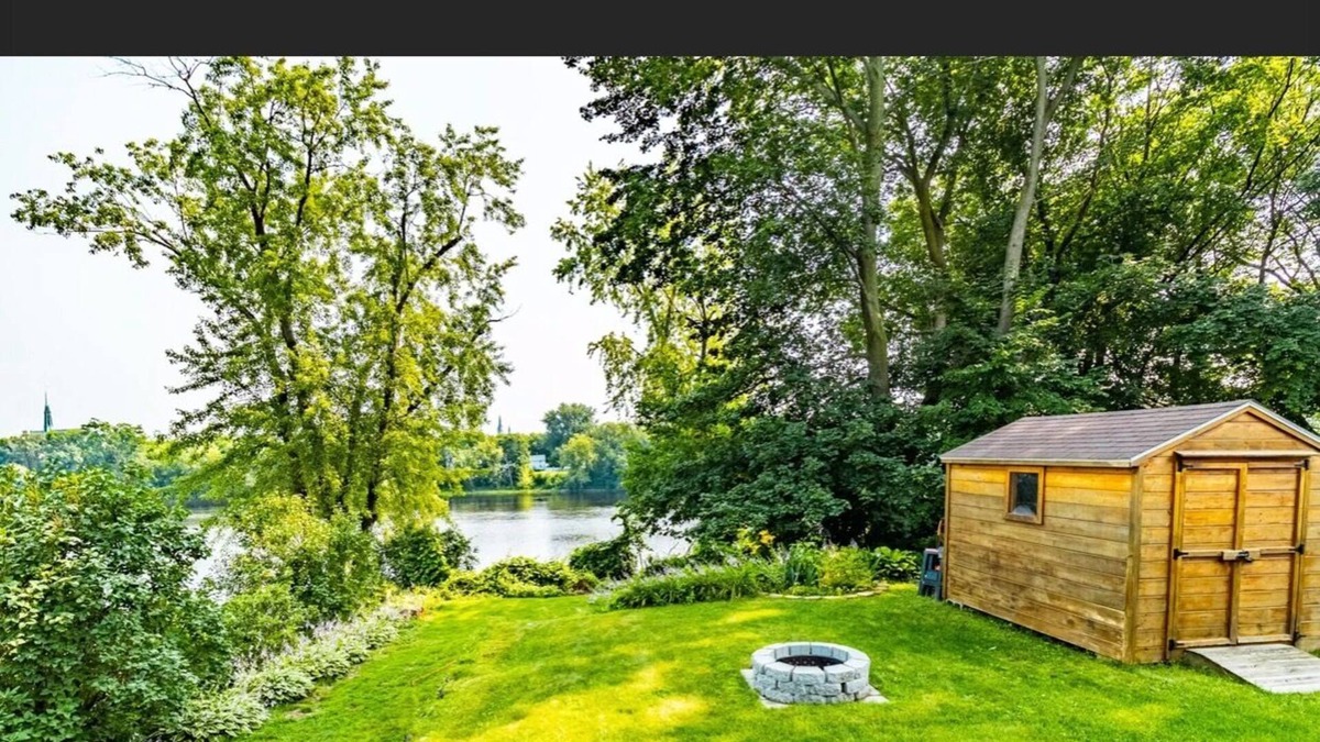 Auburn Apartment | A beautiful Waterfront Property