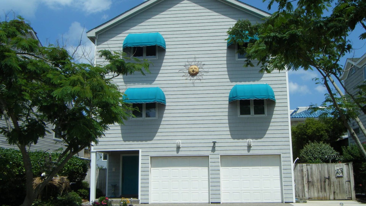Croatan Beach House | A Caribbean Fantasy-Lux/Comf/Style/Pool/Tikibar - in Croatan near Boardwalk