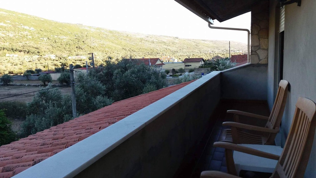 Poio House | A casa da serra - local accommodation (serra daire and candeeiros natural park)