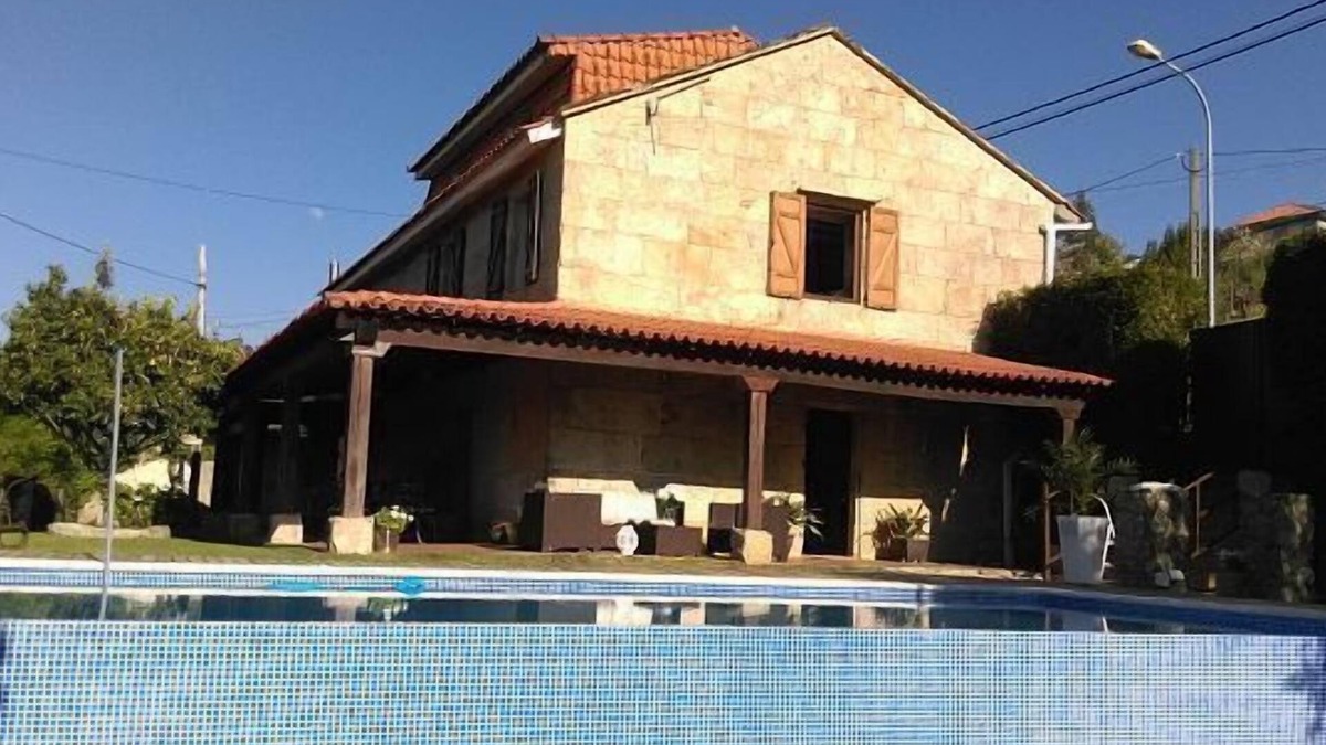 Ponte Caldelas House | A Casa da Xeitosa for 9 people