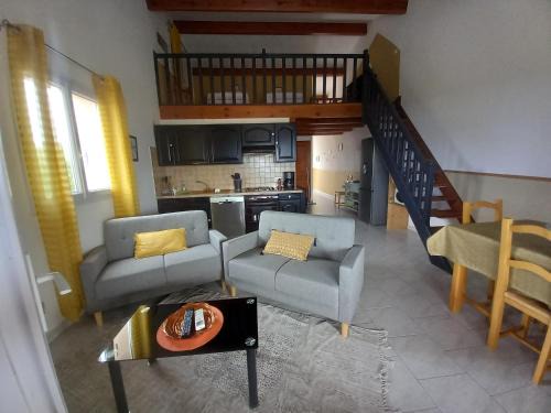 Serra-di-Ferro Apartment | A CASA DI PAULINA