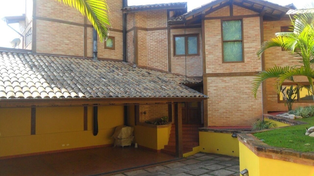 Mairipora House | A Casa dos Seus Sonhos Existe, num Condomínio Fechado de Natureza Exuberante !