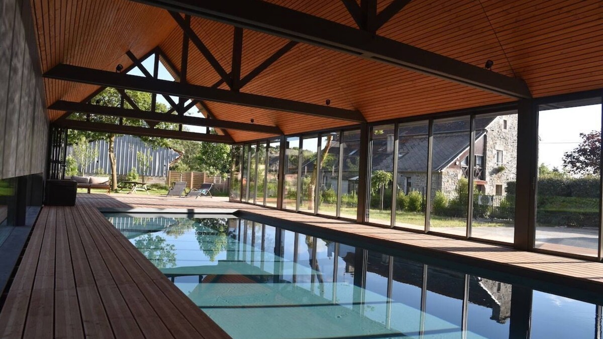 Yffiniac Cottage | a charming apartment inside an old farm, with swimming pool