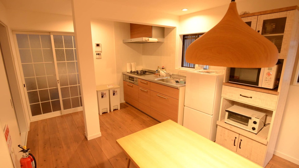 Okazaki House | A charming cluster of 5 renovated trad modern houses, Max 30 ppl, "Uan/Kaze"