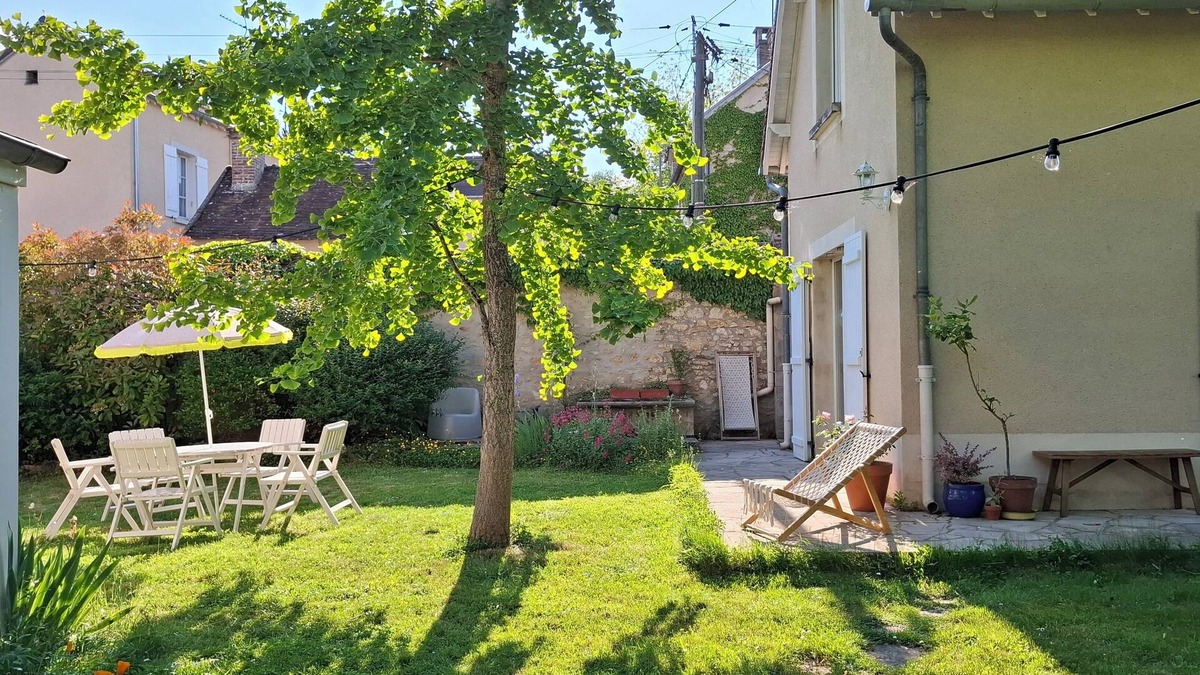 Thomery House | A charming cocoon between Seine and forest